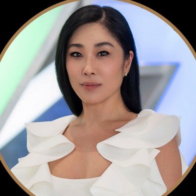 Jia K., rented LinkedIn profile used for outreach